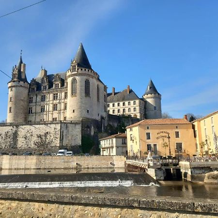 Maison De Campagne, Bulle De Verdure Montbron Exterior foto